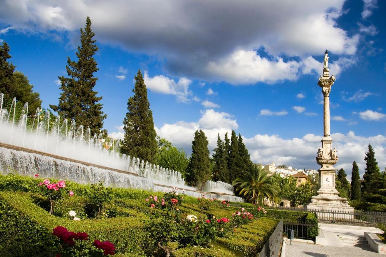 Apartamentos Junto A Jardines Del Triunfo Гранада Экстерьер фото